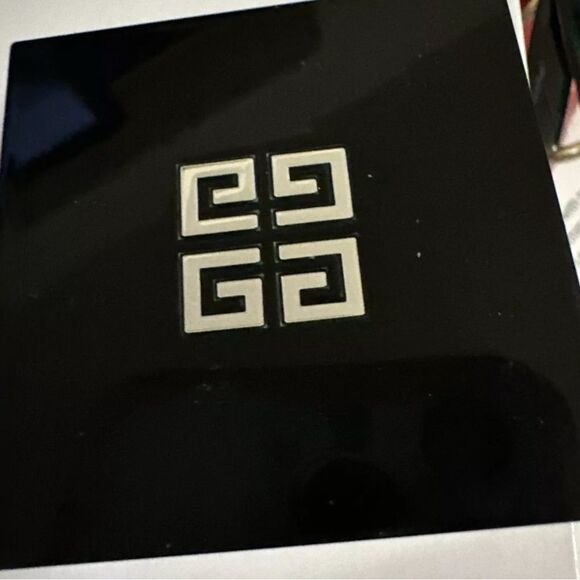 Brand new sealed Givenchy Prisme Libre Voile Rosé Loose Powder original formula - Picture 4 of 7